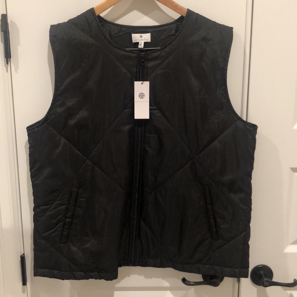 NWT SOCIALITE Mae Puffer Vest Quilted Oversize Lightweight Women's L/XL
